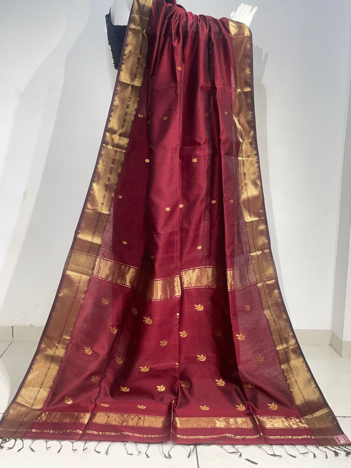 Maheshwari Cotton Silk Saree with Zari Weaving Border