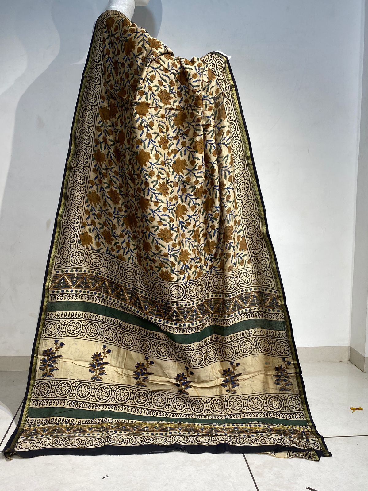 HalfCottonHalfSilkZariPiping3