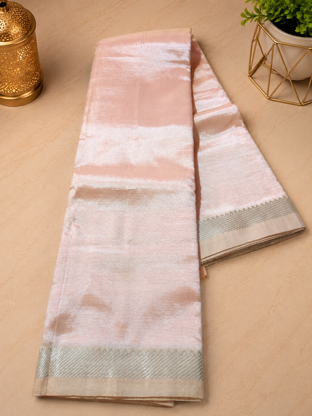 Mangalagiri Silk Cotton Elegance, Woven with a Charming Silver and Gold Zari self Border.